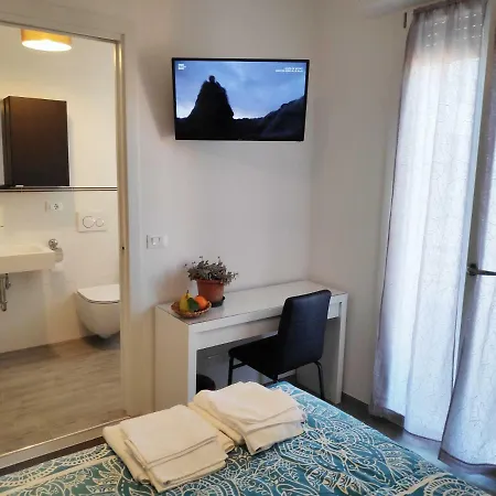 Casadei Stazione Gæstehus Bologna