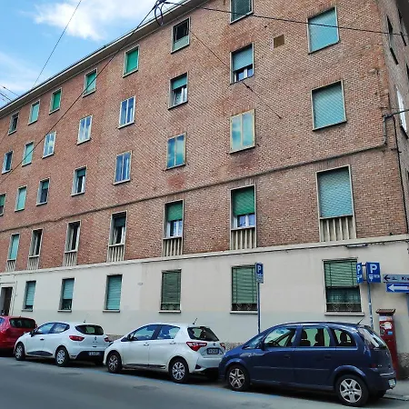 Casadei Stazione Pensión Bolonia